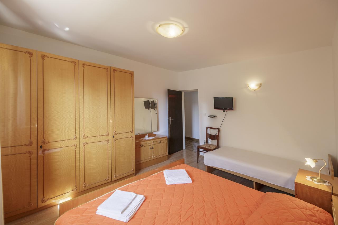 Apartmani Jordana Komiža Dış mekan fotoğraf