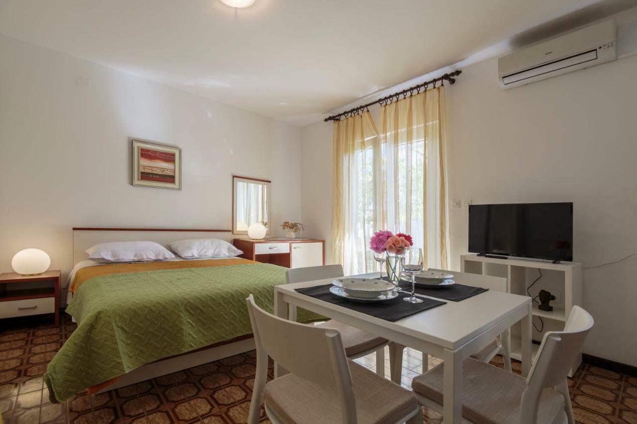 Apartmani Jordana Komiža Dış mekan fotoğraf